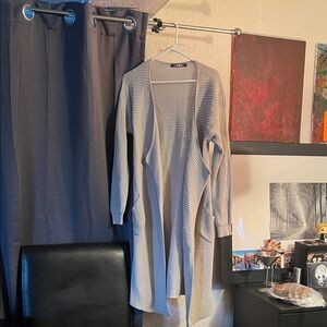 Elegant Gray Cardigan Sweater